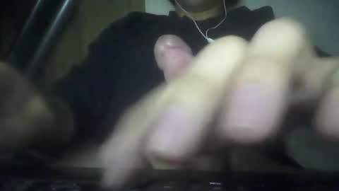 Snapshot of leoonel_95 chatting on 12.18.25 leoonel_95 online show from 12.18.25