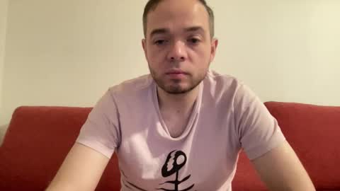 Snapshot of leroidesaulnes chatting on 11.02.25 leroidesaulnes online show from 11.02.25