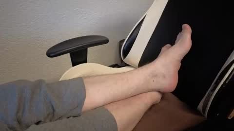 Leroy online show from 12.04.25