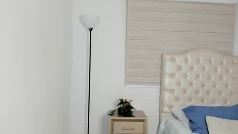 Leyla  online show from 12.19.25