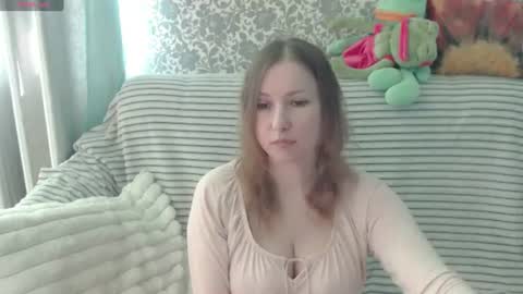 Snapshot of lesanamagic chatting on 06.27.26 LesanaMagic online show from 06.27.26