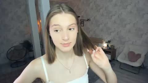 Snapshot of lesigrace chatting on 06.14.26 Sanem online show from 06.14.26