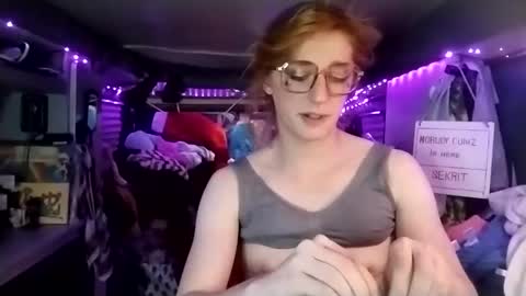 LesleyGumGrass- The Boring Trans girl online show from 03.01.25