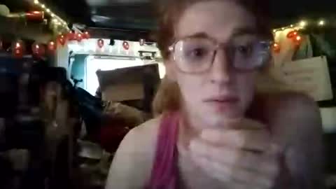 Snapshot of lesleygumgrass chatting on 06.18.26 LesleyGumGrass- The Boring Trans girl online show from 06.18.26