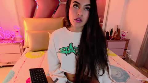 LeslieBush online show from 12.04.25