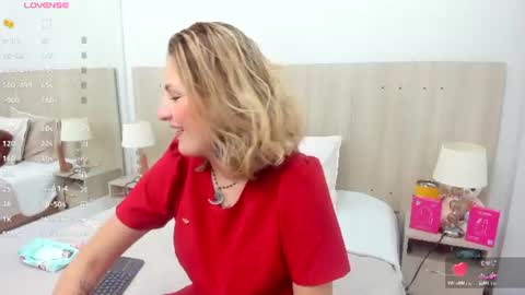 Lesly Santodomingo online show from 07.13.26