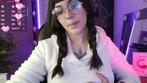 Snapshot of lessboobs_gh chatting on 10.21.25 Less  online show from 10.21.25