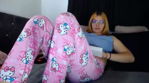 lessliee online show from 03.10.25