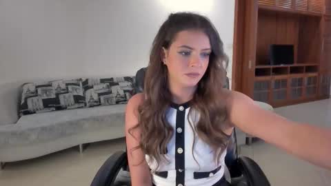 lesya krutalevich online show from 12.05.25