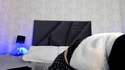 Leti White online show from 10.28.25