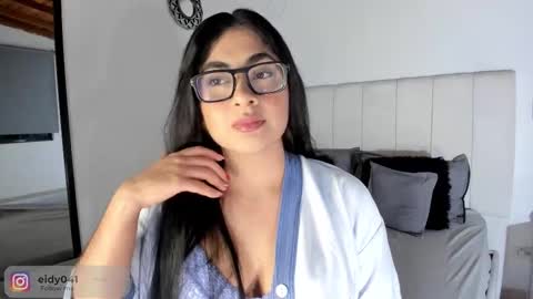 Leticia online show from 10.28.25