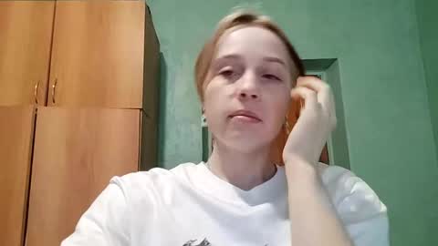 letitiaboteler online show from 12.02.25