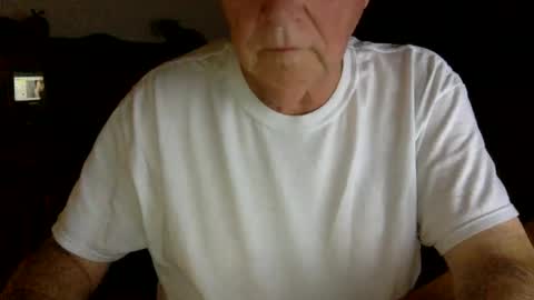 letscum2gether0 online show from 12.18.24