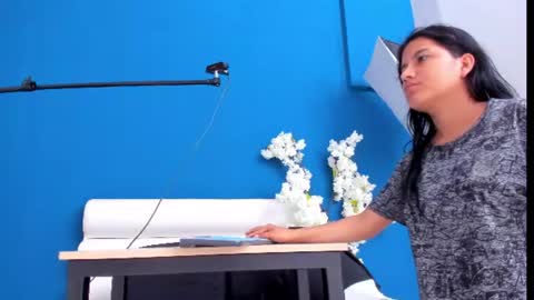Snapshot of letty_straus chatting on 06.25.26 Maria Jose online show from 06.25.26