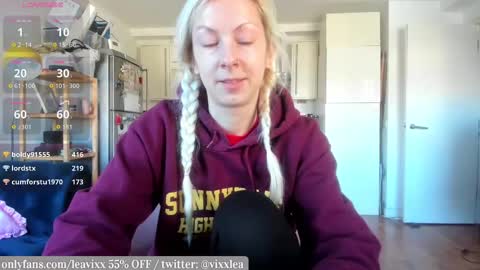 Snapshot of leusee chatting on 03.05.26 LeaVixx online show from 03.05.26