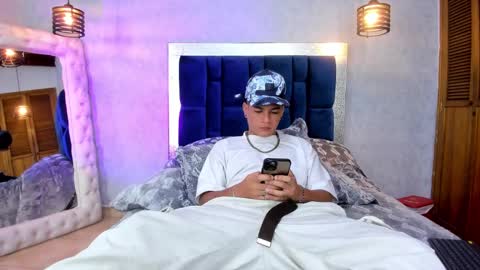 Snapshot of levy_steve chatting on 02.20.25 LevySteven online show from 02.20.25