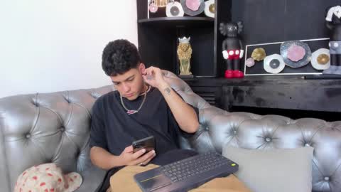 Snapshot of levy_steve chatting on 03.01.25 LevySteven online show from 03.01.25