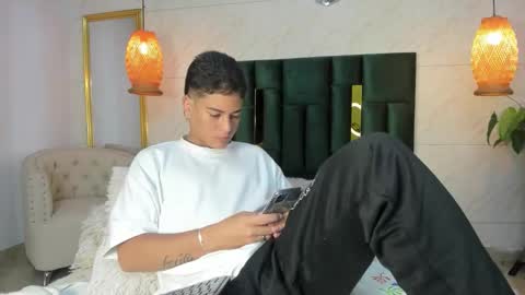 Snapshot of levy_steve chatting on 11.09.25 LevySteven online show from 11.09.25