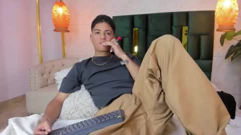 Snapshot of levy_steve chatting on 11.15.25 LevySteven online show from 11.15.25