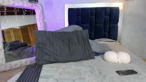 Snapshot of levy_steve chatting on 11.17.25 LevySteven online show from 11.17.25