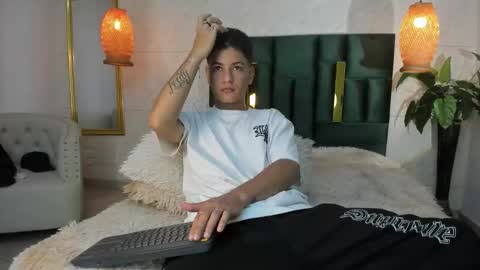 Snapshot of levy_steve chatting on 11.26.25 LevySteven online show from 11.26.25