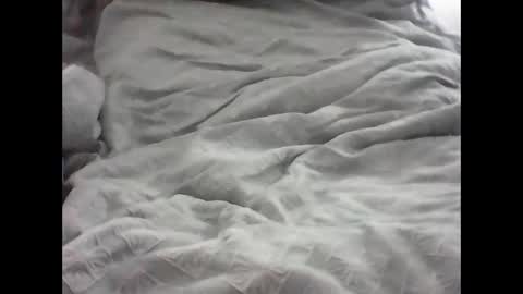 leweylewy online show from 10.15.25