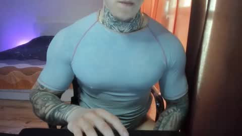 Snapshot of lewis_muscleee chatting on 04.13.26 blablablack online show from 04.13.26
