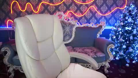 lexi_si online show from 12.18.24