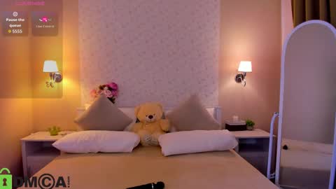 Snapshot of lexi_split chatting on 03.04.26 Lexi GTM2 MonWedThurSatSun 1000am-400pm online show from 03.04.26