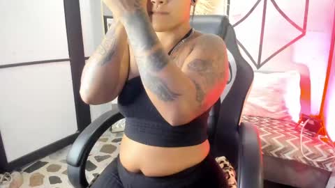 Lexi Adams  online show from 04.17.26