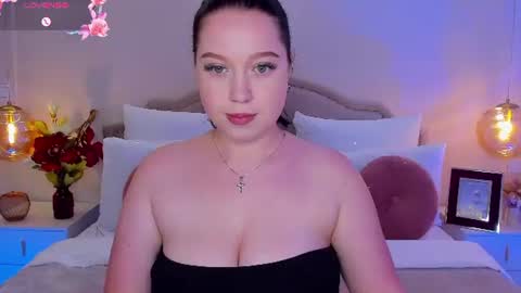 Snapshot of lexiepat chatting on 07.15.26 Alex online show from 07.15.26