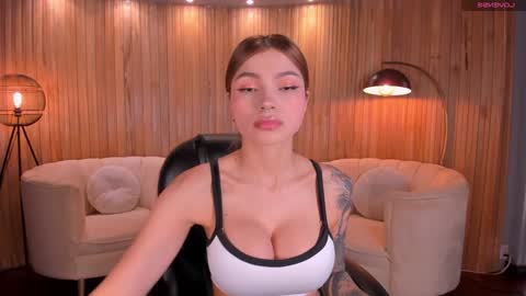 Snapshot of lexiewayne chatting on 12.16.24 Lexie online show from 12.16.24