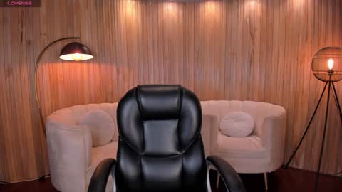 Snapshot of lexiewayne chatting on 12.18.24 Lexie online show from 12.18.24