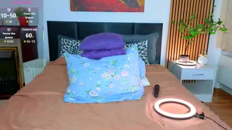 Lexi online show from 12.14.25