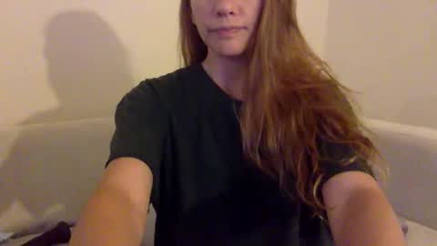 Alexia L. online show from 11.06.25