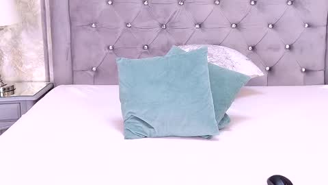 Lexi Riley online show from 02.19.25