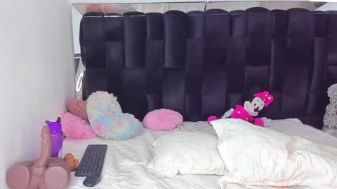 Snapshot of lexiross1 chatting on 02.06.25 lexiross1 online show from 02.06.25