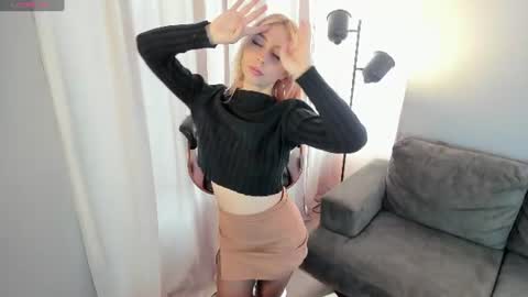 lexirouge           online show from 07.30.26