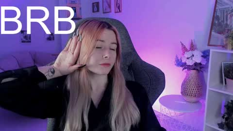 Snapshot of lexiwenford chatting on 12.16.24 Lexi Wenford NO NUDE GODDESS online show from 12.16.24