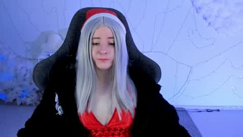 Snapshot of lexiwenford chatting on 12.25.24 Lexi Wenford NO NUDE GODDESS online show from 12.25.24