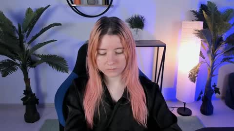 Snapshot of lexiwenford chatting on 01.27.25 Lexi Wenford NO NUDE GODDESS online show from 01.27.25