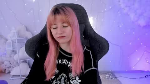 Snapshot of lexiwenford chatting on 02.07.25 Lexi Wenford NO NUDE GODDESS online show from 02.07.25