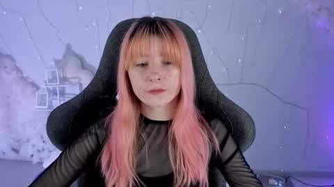 Snapshot of lexiwenford chatting on 02.10.25 Lexi Wenford NO NUDE GODDESS online show from 02.10.25