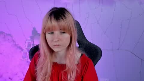 Snapshot of lexiwenford chatting on 02.14.25 Lexi Wenford NO NUDE GODDESS online show from 02.14.25