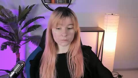 Snapshot of lexiwenford chatting on 02.24.25 Lexi Wenford NO NUDE GODDESS online show from 02.24.25