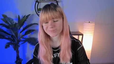 Snapshot of lexiwenford chatting on 02.25.25 Lexi Wenford NO NUDE GODDESS online show from 02.25.25