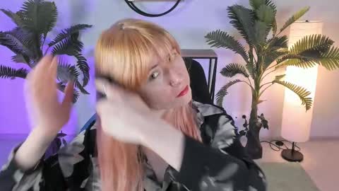 Snapshot of lexiwenford chatting on 03.10.25 Lexi Wenford NO NUDE GODDESS online show from 03.10.25