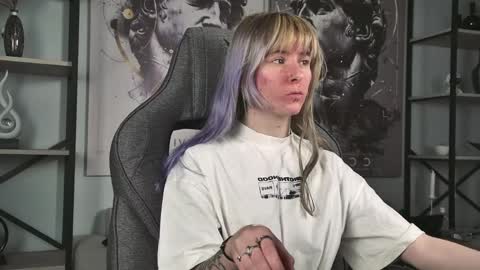 Snapshot of lexiwenford chatting on 05.18.26 Lexi Wenford NO NUDE GODDESS online show from 05.18.26