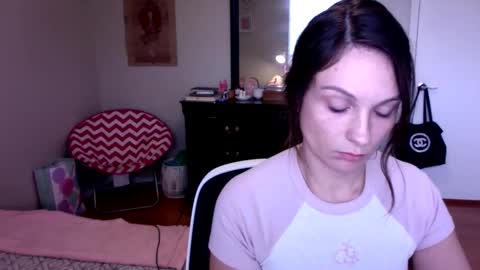 Snapshot of lexwyoex chatting on 12.17.25 lexwyoex online show from 12.17.25