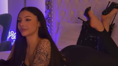 LexyBanks online show from 02.20.26